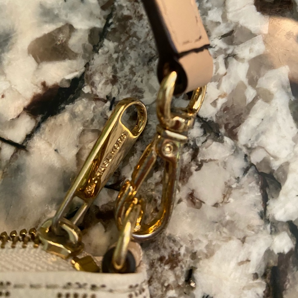 Michael Kors Wristlet - Picture 5 of 6